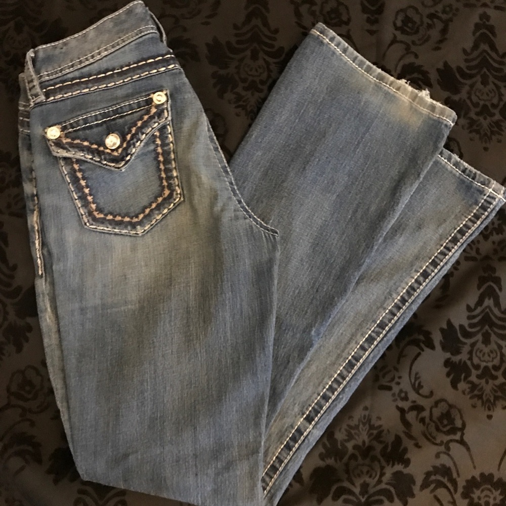 Seven7 Jeans • Women’s Size 2 • Jewel Accents